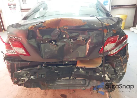 2011 Toyota Camry Le z USA, uszkodzony, nr VIN 4T4BF3EK6BR17855